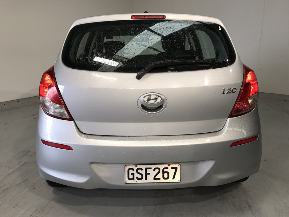 0.11 carat white 5 diamonds round