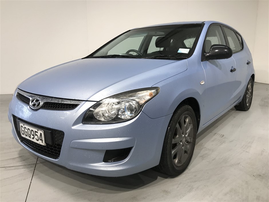 0.5ct Round Cut GRA Certified Moissanite 925 Sterling Silver Ring - Size 9