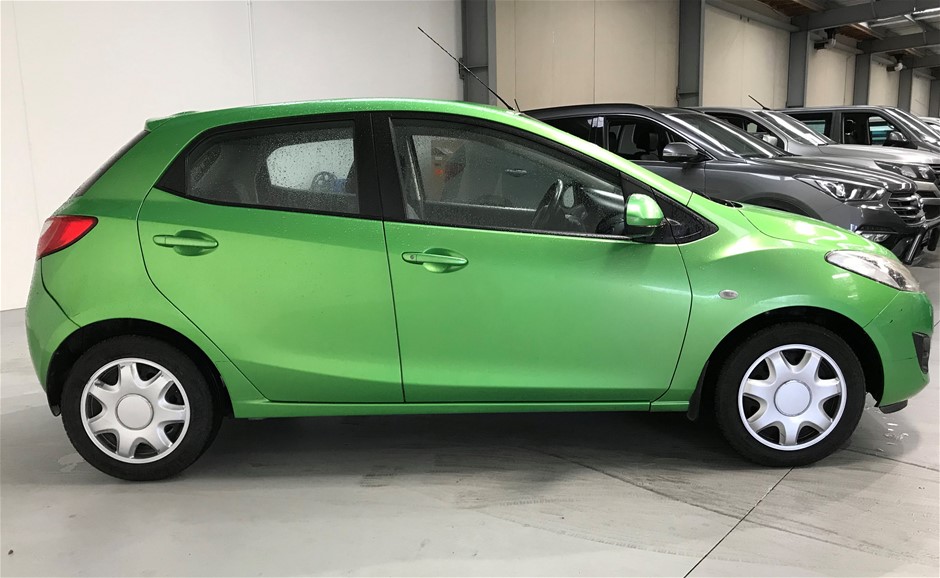 APPLE AirPods Pro 3 Wireless Earbuds. S/N: K4X5K4995N.  Buyers Note - Disco