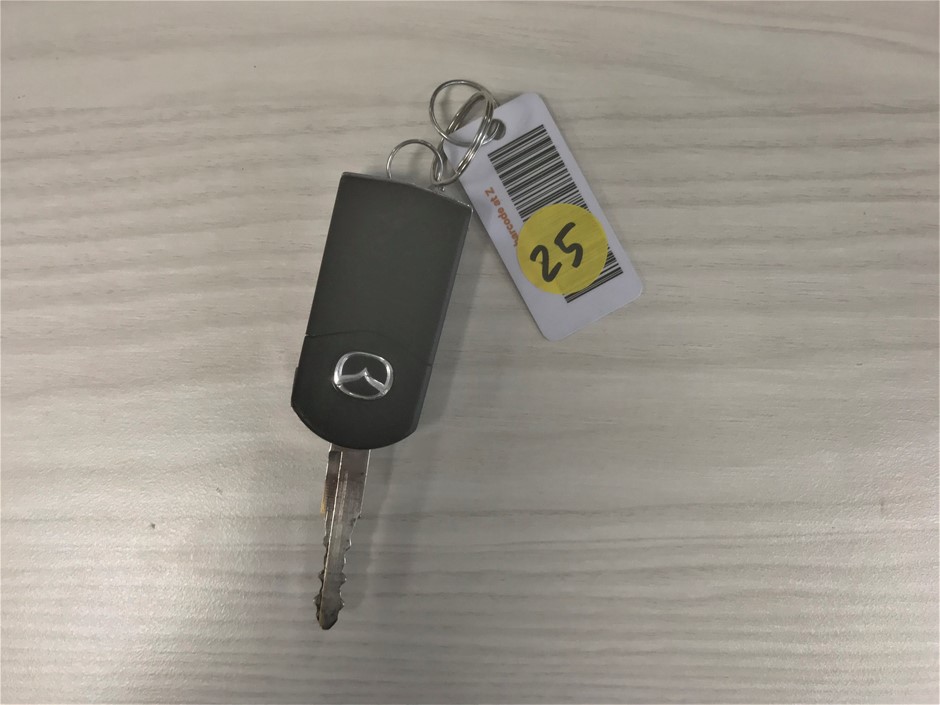 APPLE AirPods 4 with ANC Active Noise Cancellation MXP93ZA/A. S/N: KM7R92N9