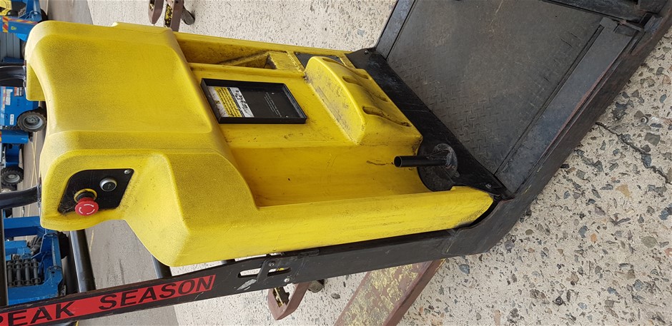 8sqft Top Grade Brown Colour Split Suede Pig Hide