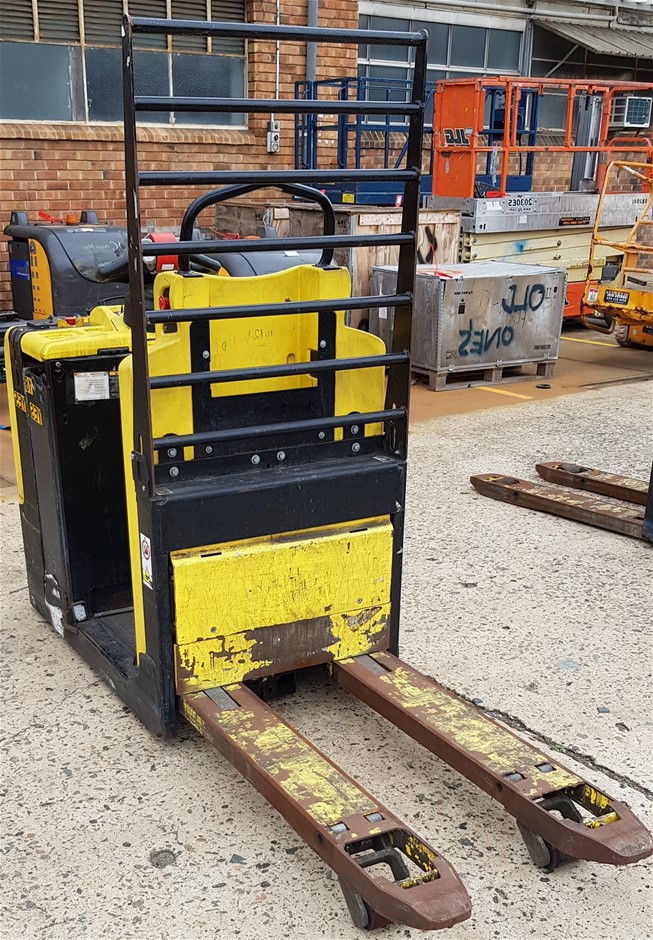 10 Sqft Large Top Grade Rustic Brown Colour Cow Leather Hide