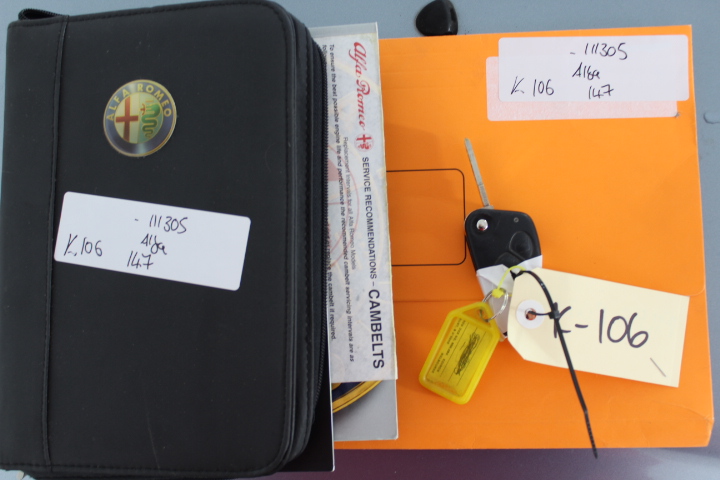 Magnifier with Illumination on Movable Arm