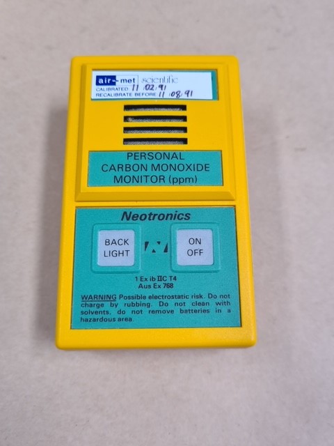 Magnetic Stirrer with Variable Speed Control