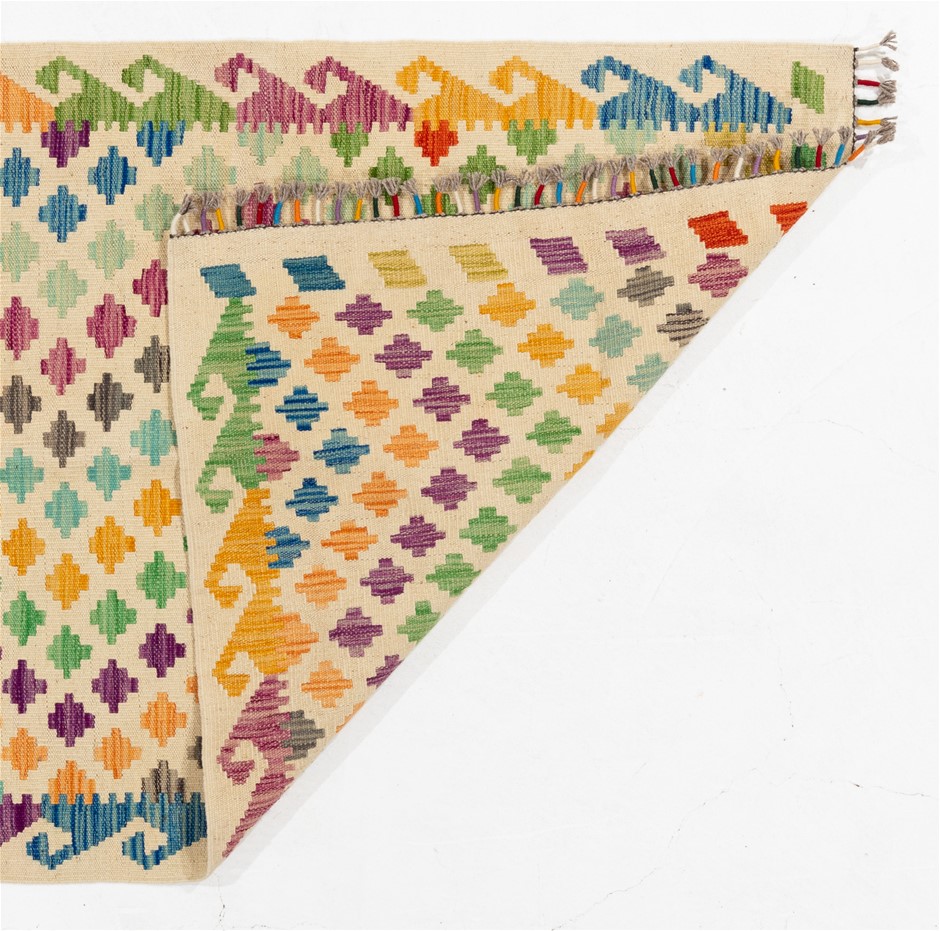 0.14 Carat round 4 diamond