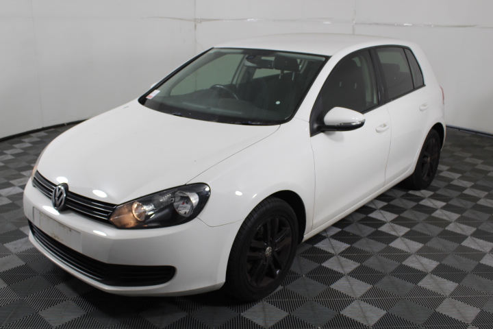 Wolf Blass Red Label Sparkling Pink Moscato NV (6x 750mL).