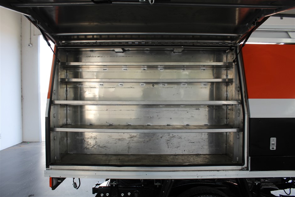 Wolf Blass Yellow Label Merlot (6x 750mL).