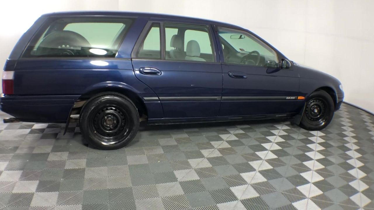 Sacred Hill Shiraz Cabernet (12x 750mL). NSW.