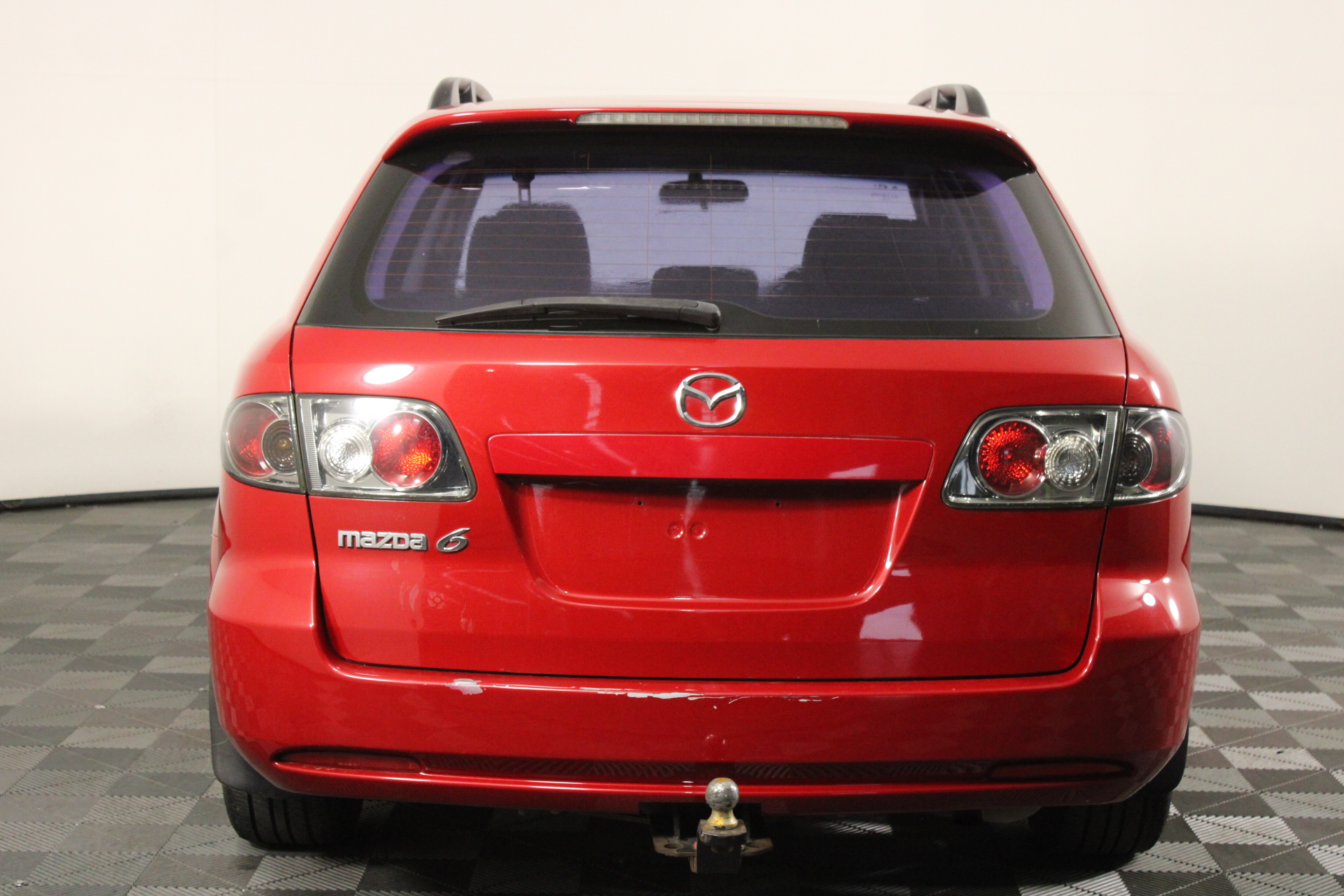 Elephant in the Room Buttery Chardonnay (6x 750mL).