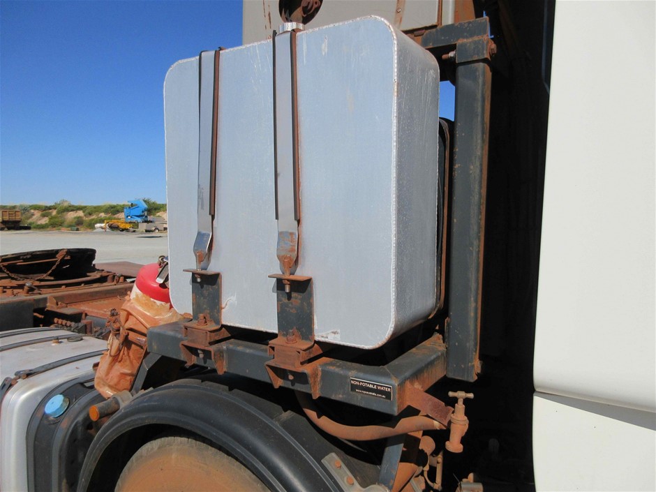 Quantity of 1 29.5-25 Earthmoving Tyre (Unused)