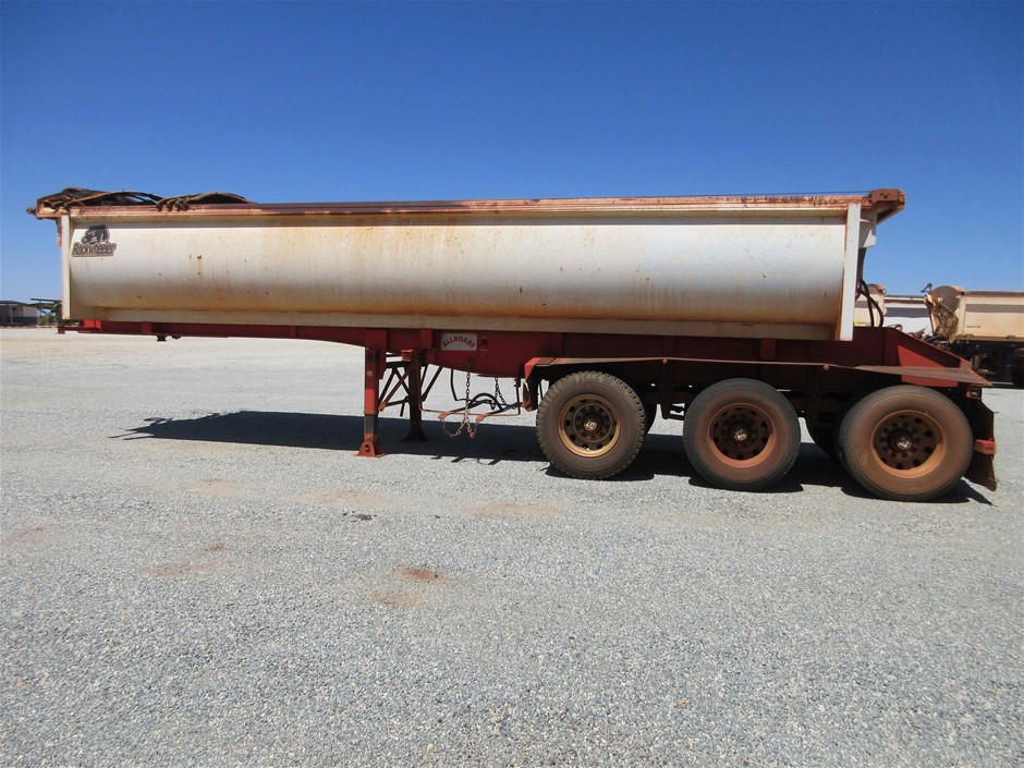 <p>Interbuild MIA Mirror </p>