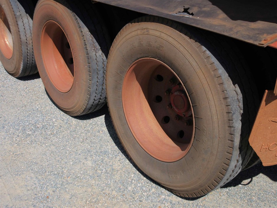 PHILIPS Prestige Pro Hair Dryer with Style & Protect Nozzle, Colour: Black.