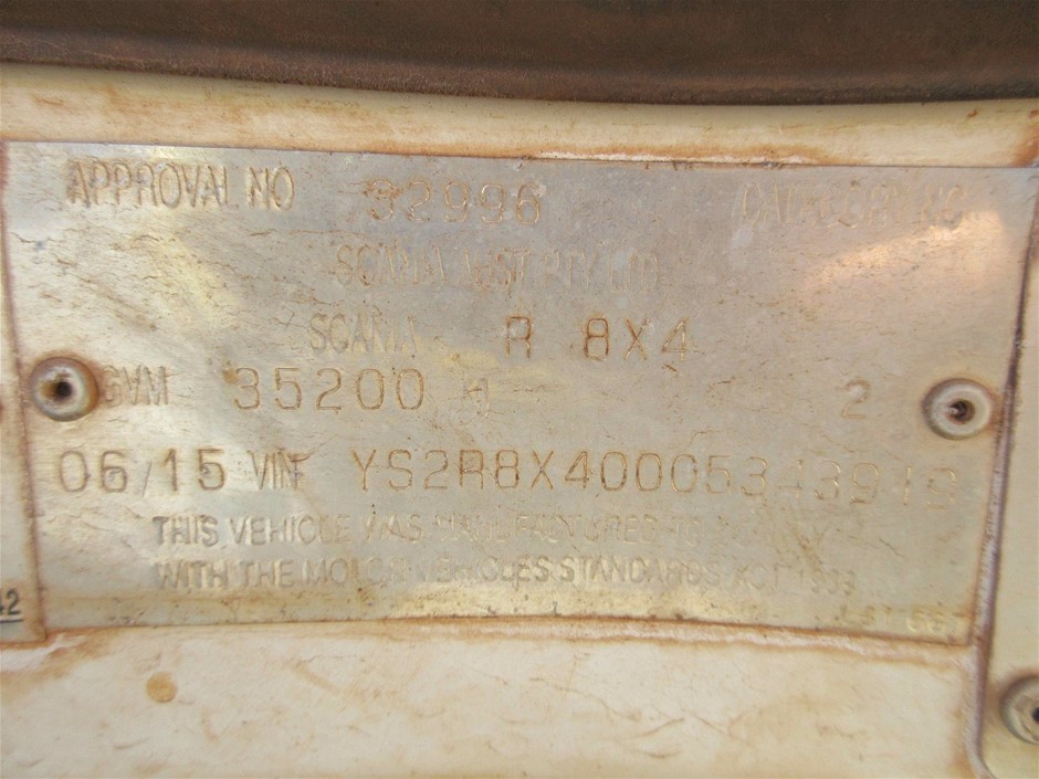 3 x Assorted 1000 Piece Jigsaw Puzzles, Comprising: 1 x LAURENCE KING The W