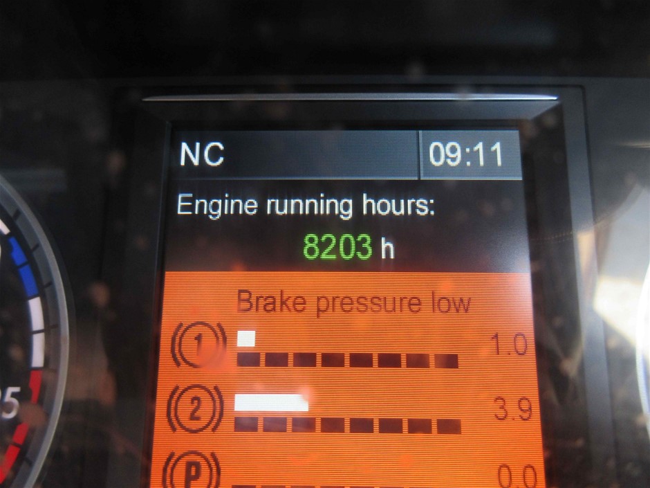 CUISINART Coffee Center Combo Brewer, White. NB: Damaged Box.