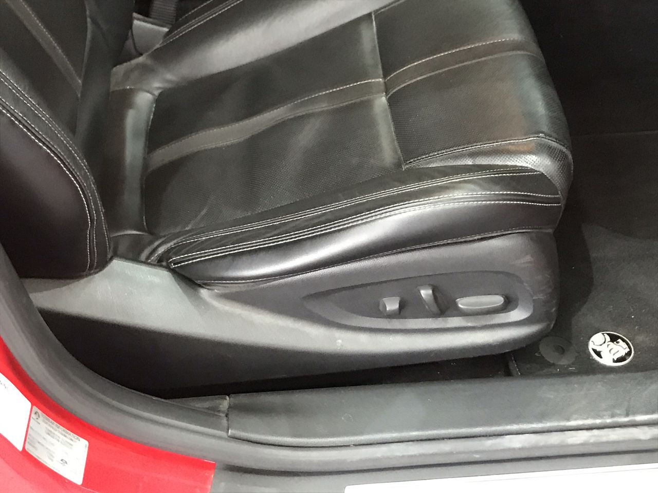 End of Lease Sale: 7" CarPlay/ Android Auto