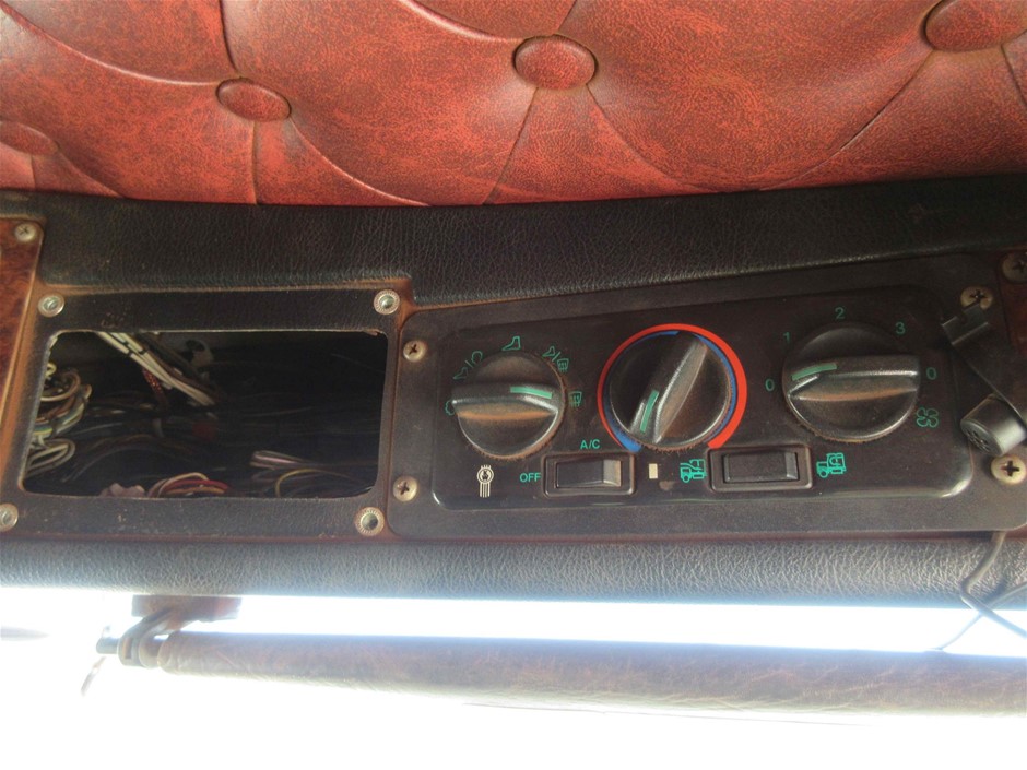 Bleeding Heart Shiraz (12x 750mL) McLaren Vale