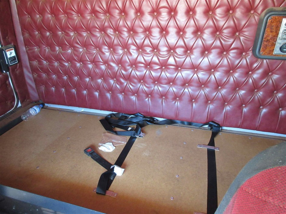 Lindeman's Bin 45 Cabernet Sauvignon (6x 750mL), SEA.