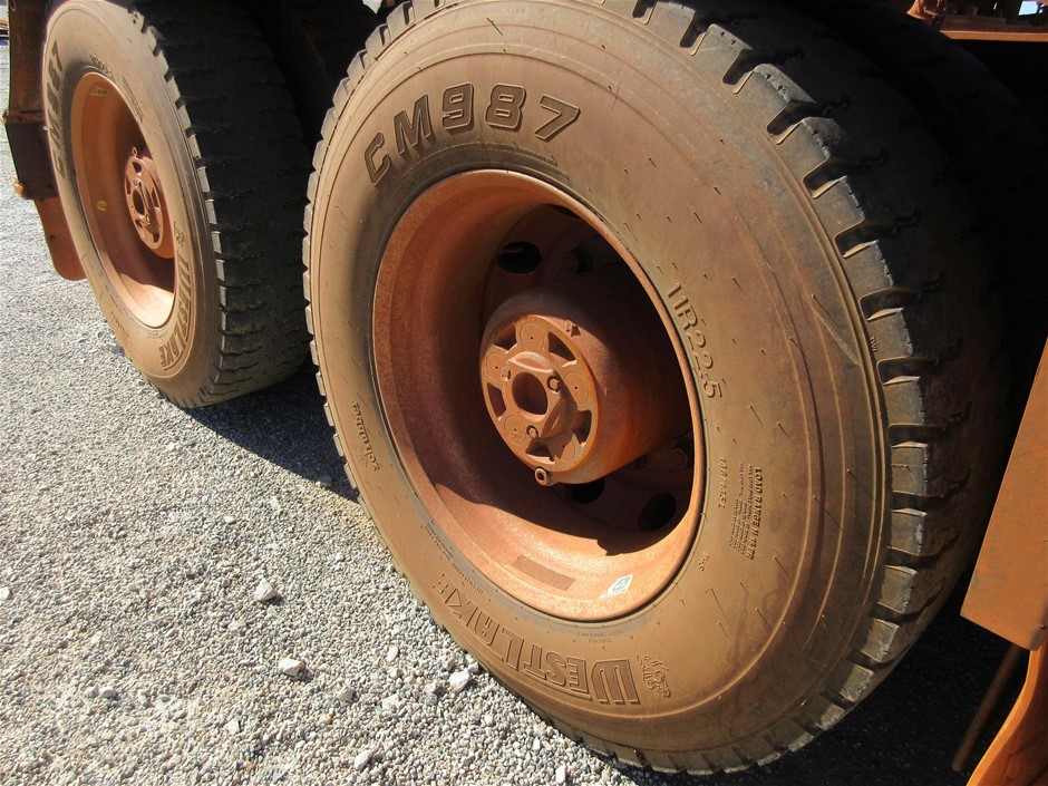 ADVENT Women's Shorts, Size L, 100% Lyocell, Mid Blue.  Buyers Note - Disco