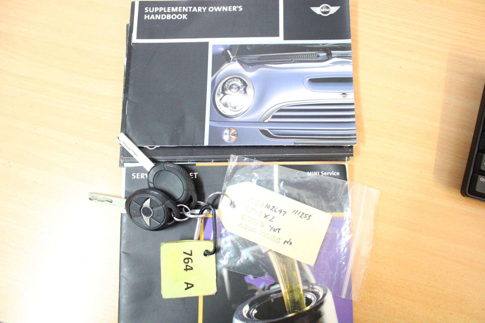 BUBBA BLUE Bamboo Mattress Bassinet Protector, Colour: White.