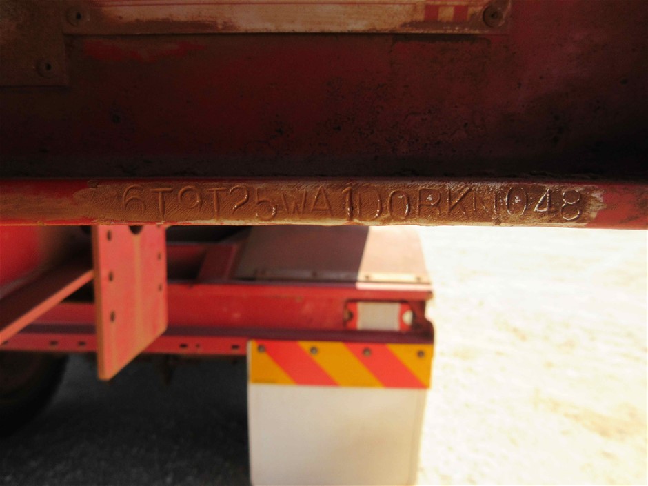 Set of 2 10ft Cow Design Wrought Iron Style Gates (Unused)