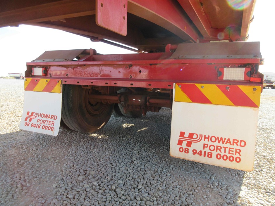 3300mm x 4400mm x 2700mm(H) 1 2 Concrete Ablution Block