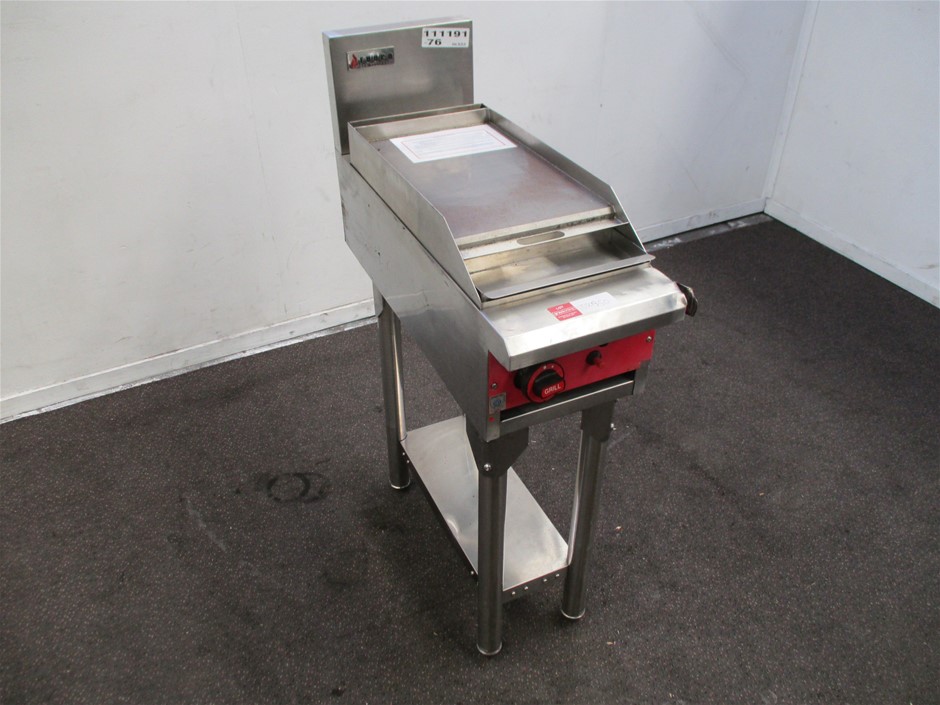 Ozito AGB-2200 9" Angle Grinder