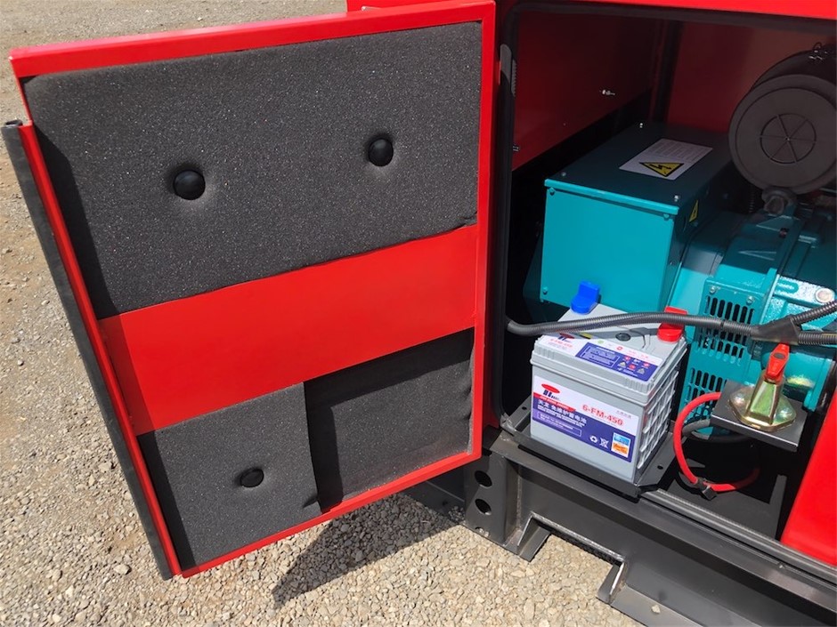 BULK, Collection, Aust Pre decimal, 300 x 1 Penny Roos, mixed GVI and QEII