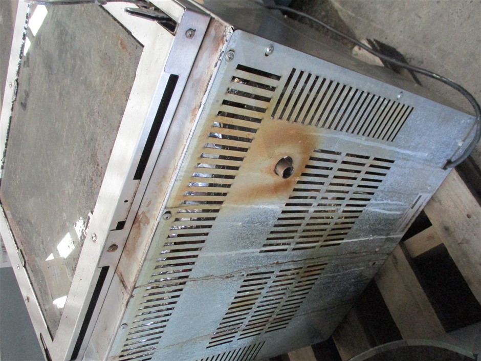 complete set of 8 Rare 2014 5 gram Certified Animal Series
T