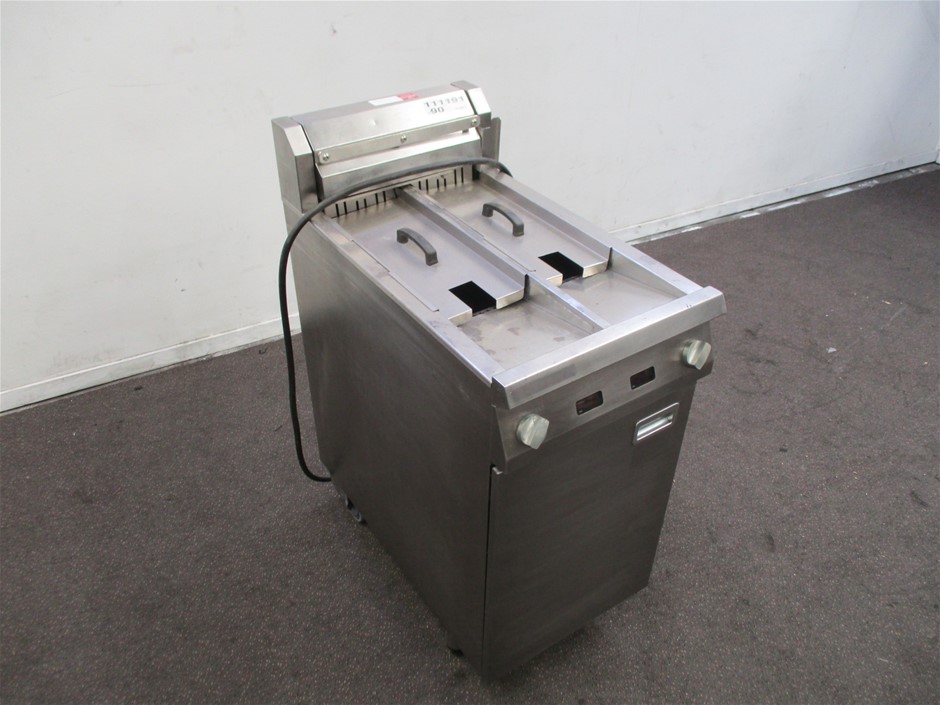 NEW!! LIMITED 2024 BLUEY DOLLARBUCK & BINGO $1 DOLLAR UNC Coin 2 CARD SET