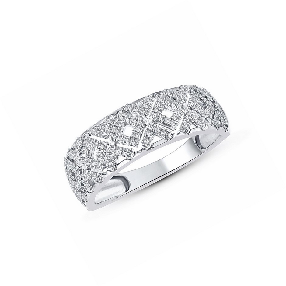 INSTANT POT 9-in-1 Duo Plus 5.7L Electric Pressure Cooker. 13 Smart Program