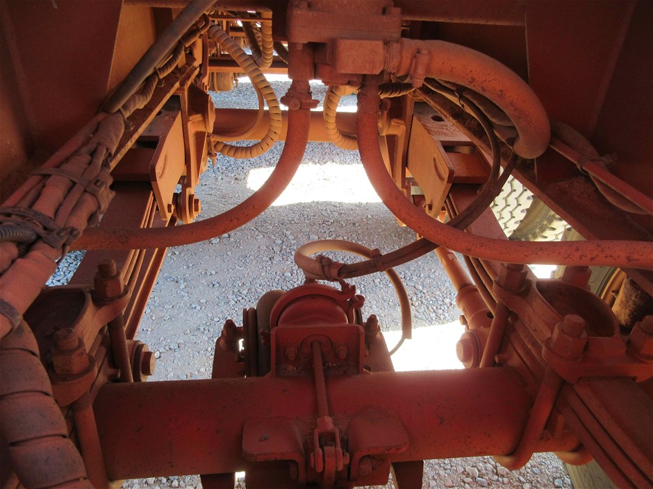 4 Carat round 4 white diamond each CVD Uncertified