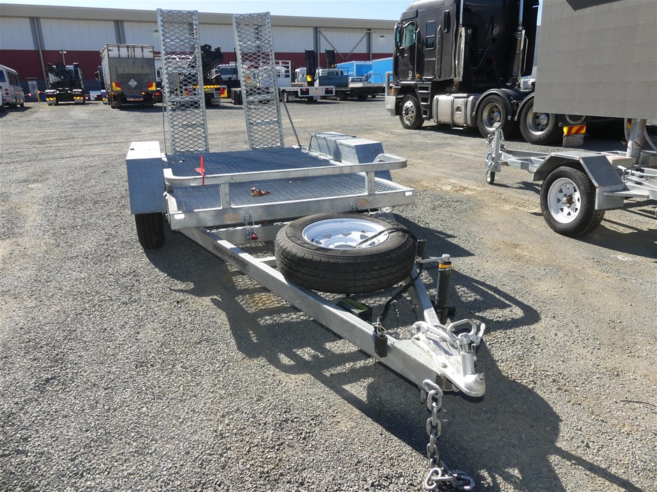 1966 AUSTRALIA FIRST & LAST QUEEN ELIZABETH SILVER ROUND FIFTY CENTS