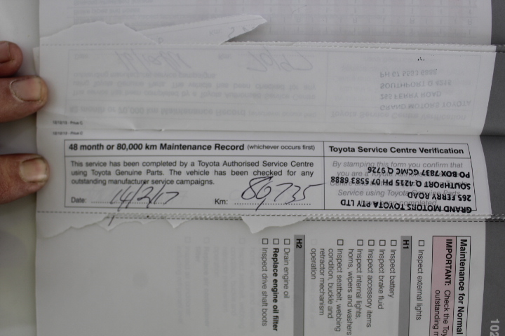 By The Vineyard Mixed Pack Pinot Grigio & Chardonnay (12x 750mL). SEA.