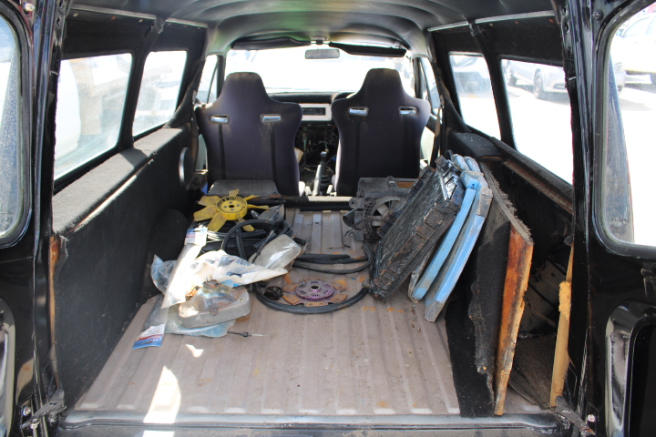 Wolf Blass Red Label Pinot Grigio (6x 750mL).