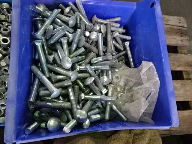 GREENPAN Saucepan w/ Glass Lid, Black.