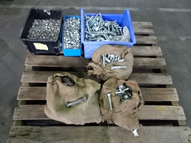 3 x Pack of 25pc ARIEL 3-In-1 Dishwashing Pods, 592g. N.B: Damaged packagin