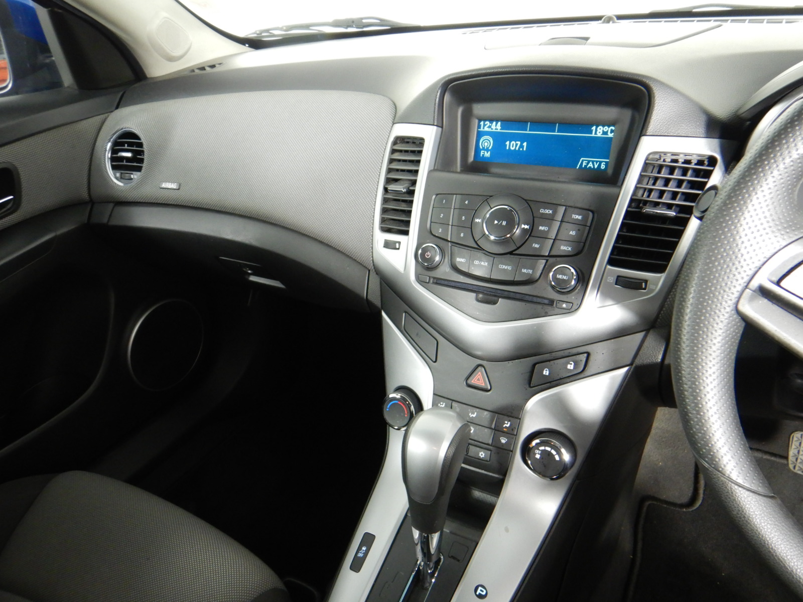 Magic Box Shiraz 2019 (6x 750mL) SEA