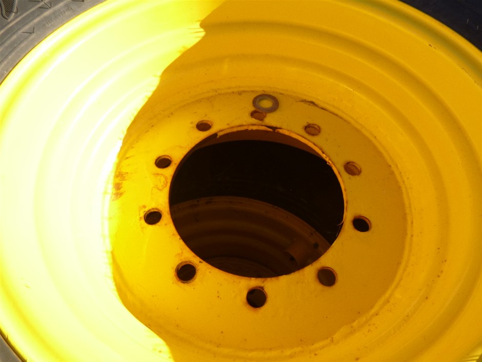 4 Carat round 4 white diamond each CVD Uncertified