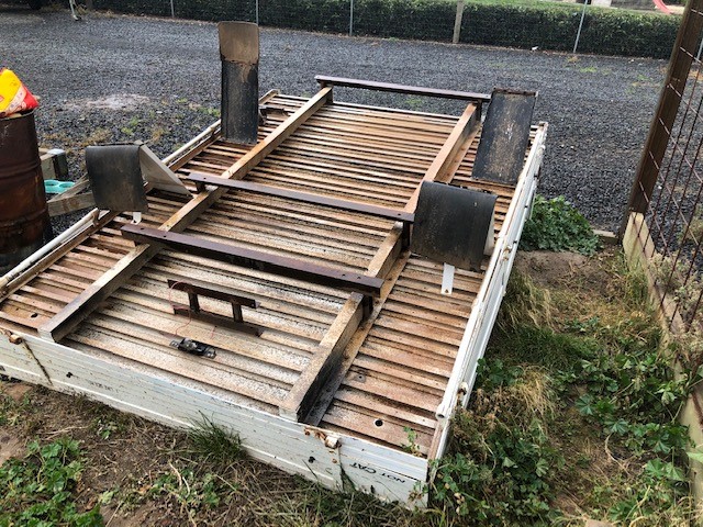 1/100 Scottdale gold bar x 2, 1g Valcumbi bar x 2 & 1g Silver Bar x 2