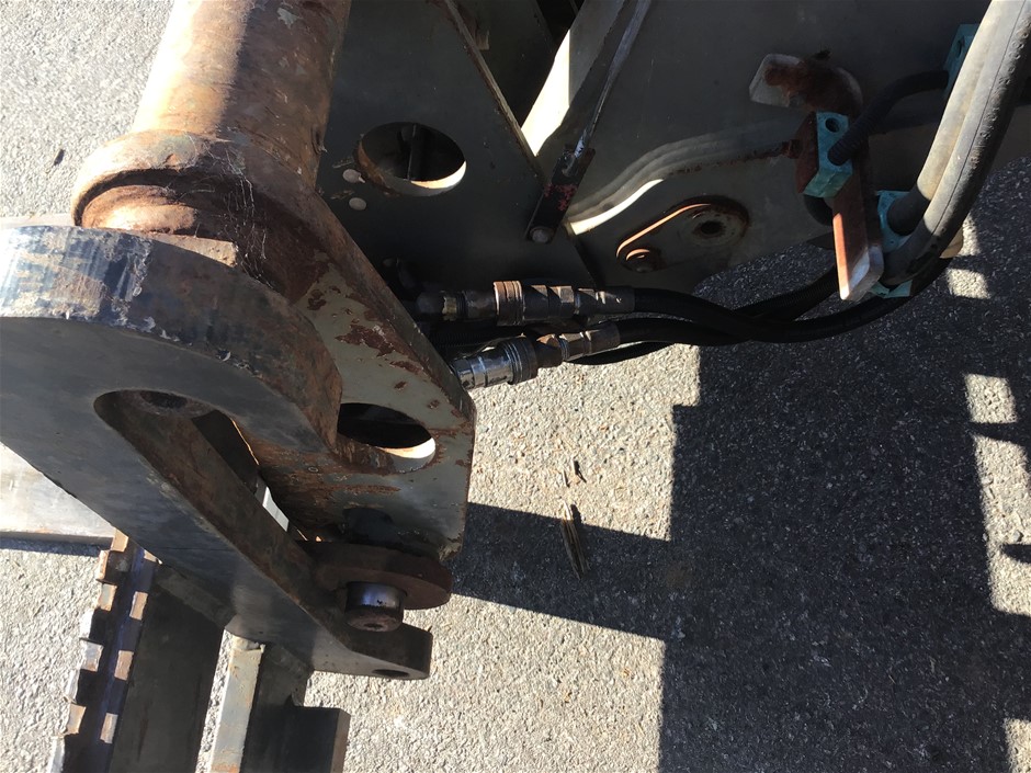 NED KELLY UNIQUE BOXED SET OF 1 GOLD INGOT & PISTOL - FINISHED IN 24K GOLD