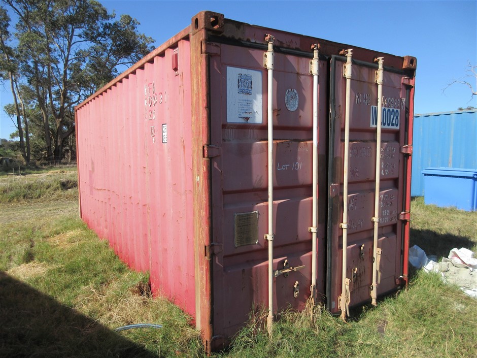 1/10 Oz 999.5 Silver Red Kangaroo & Joey 2025 Australian Bullion