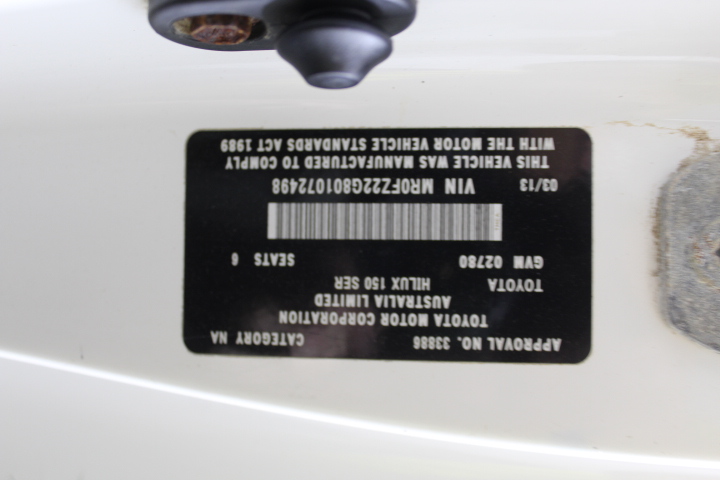 Pear 925 Sterling Silver Simulated Diamonds Leaf Earrings