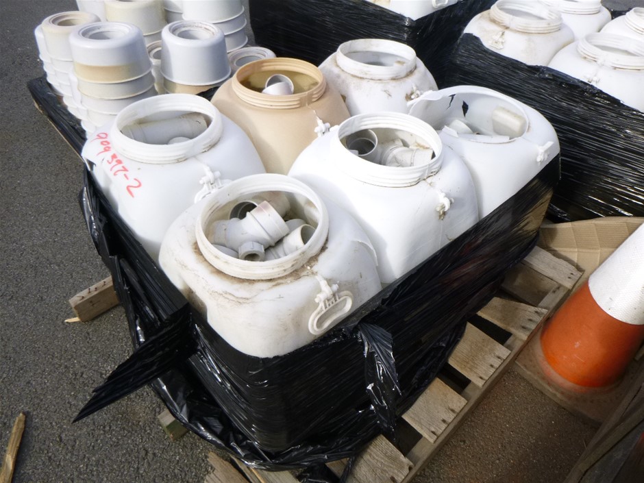 MON CHATEAU Accent Rug, 76 x 114cm, Grey.