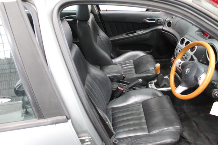 Little Giant Pinot Gris (6x 750mL).