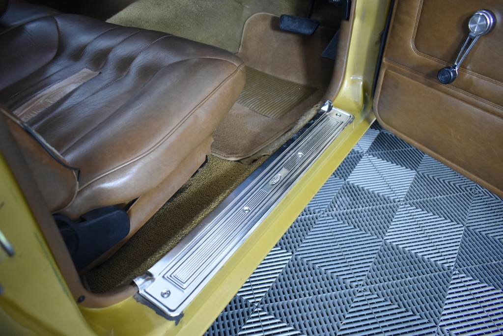 Helen & Joey Estate Cleanskin Merlot Cabernet Sauvignon 2019 (6x 750mL) VIC