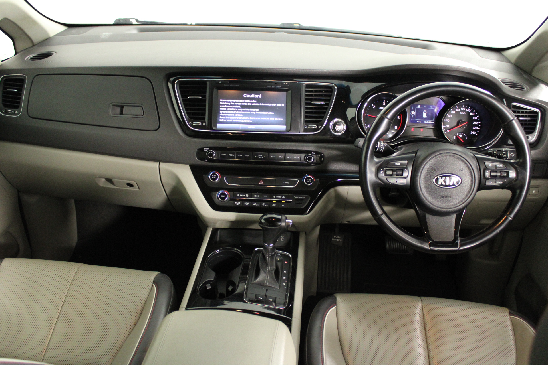 Pierre Armand Chablis 2023 (6x 750mL), France.