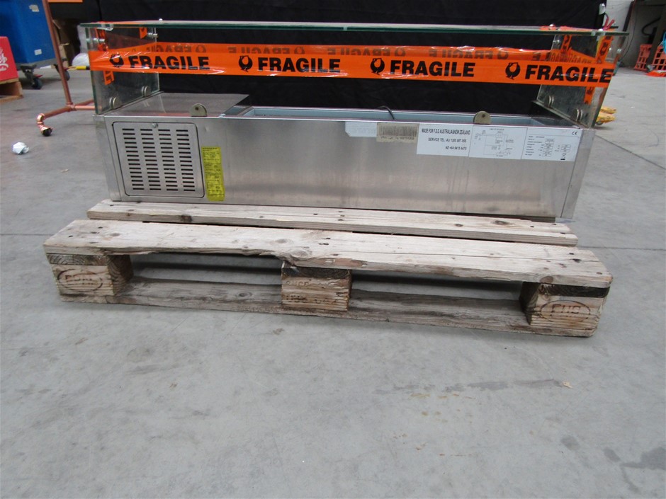 <p>Freestanding Bench Grinder And Fertiliser Speader</p>