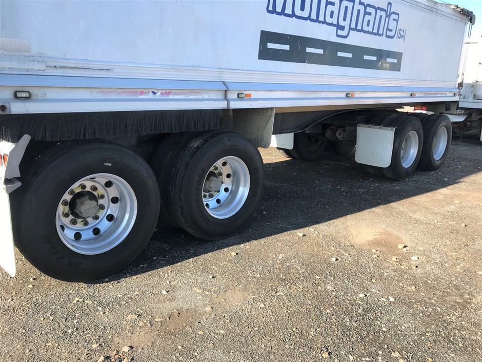 Lake Road Estate Series Sauvignon Blanc 2024 (12x 750mL) NZ