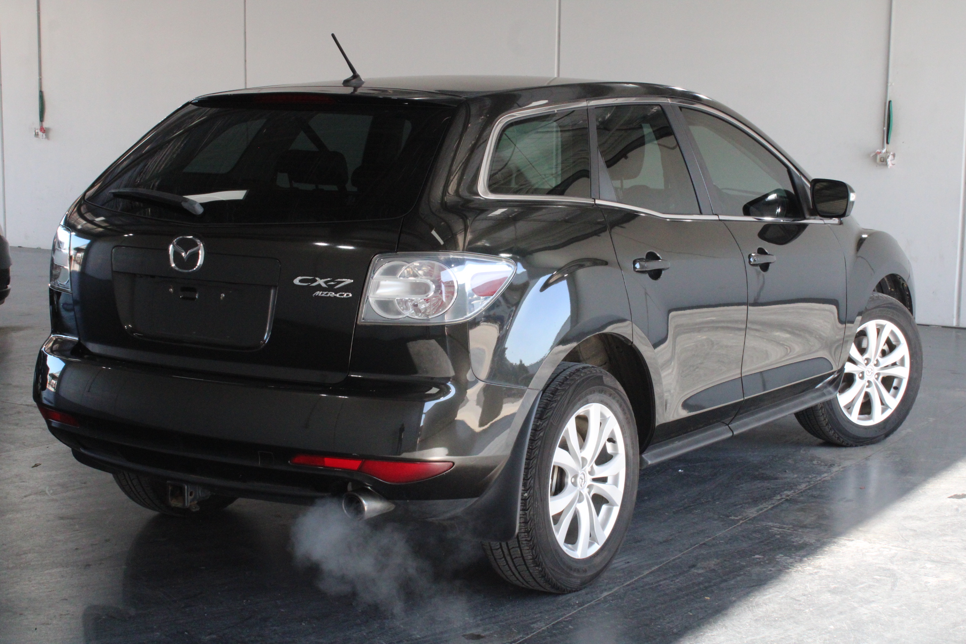 ROGER MOORE SIGNED 'THE SAINT'