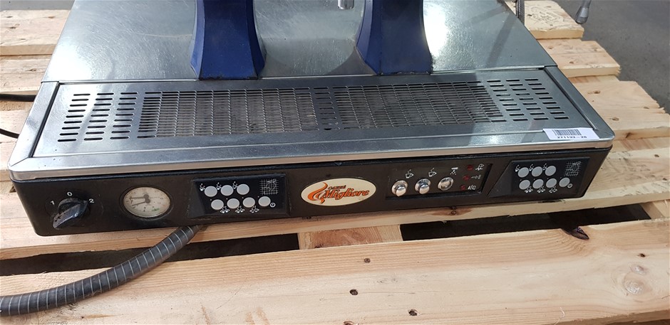 Vial full of Gold Leaf/Flake x 3